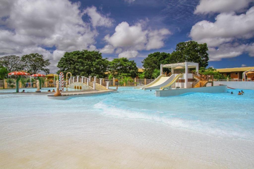 Lacqua Diroma Hotel Com Parque Aquatico 24 Horas كلدس نوفاس المظهر الخارجي الصورة